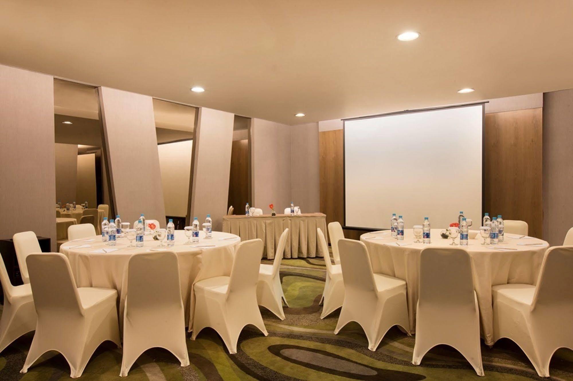 Hotel Santika Premiere Hayam Wuruk Cakarta Dış mekan fotoğraf